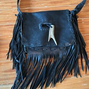 Jimmi WZ fringe leather Black crossbody
